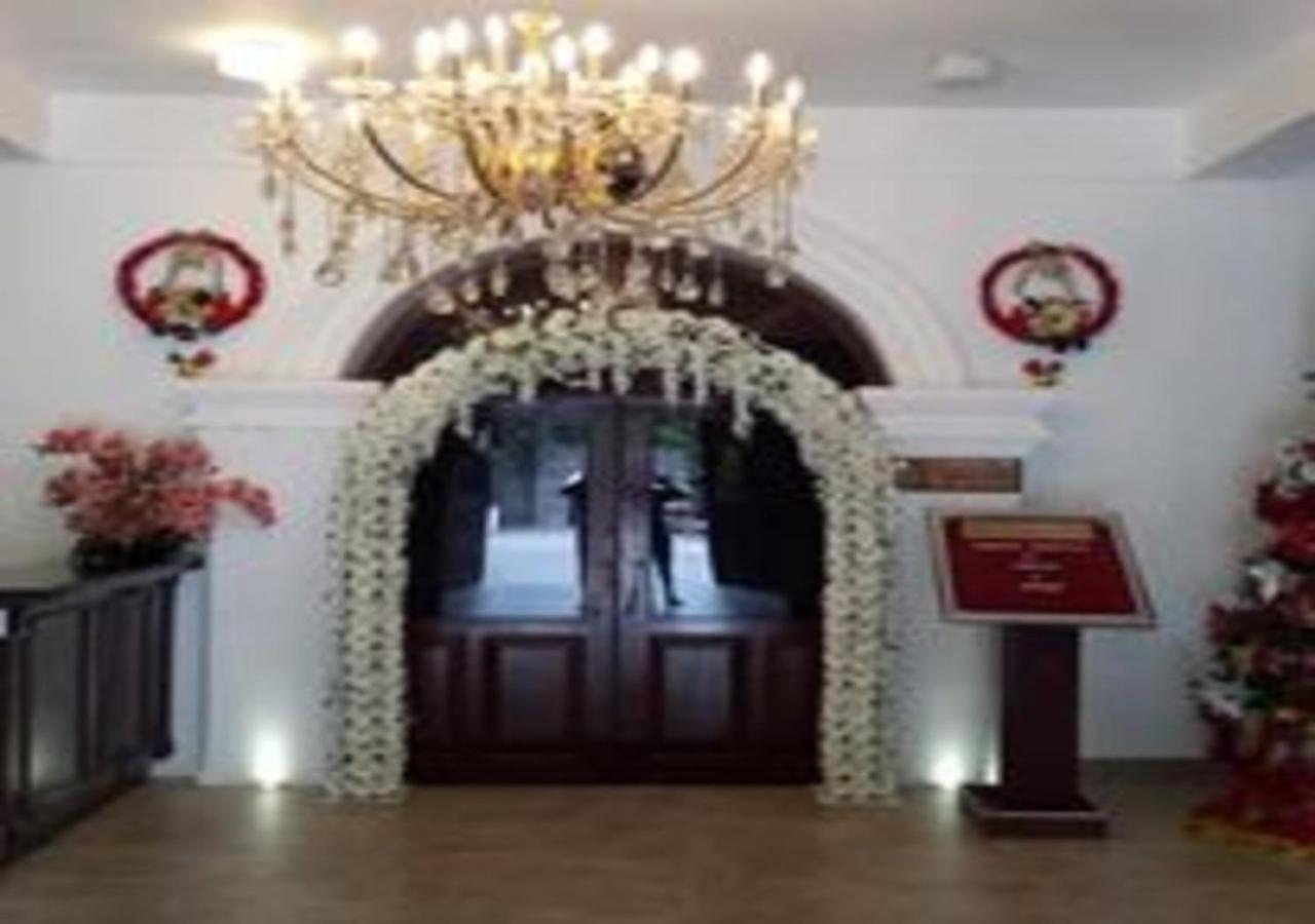 Garden Beach Hotel Калутара Екстер'єр фото
